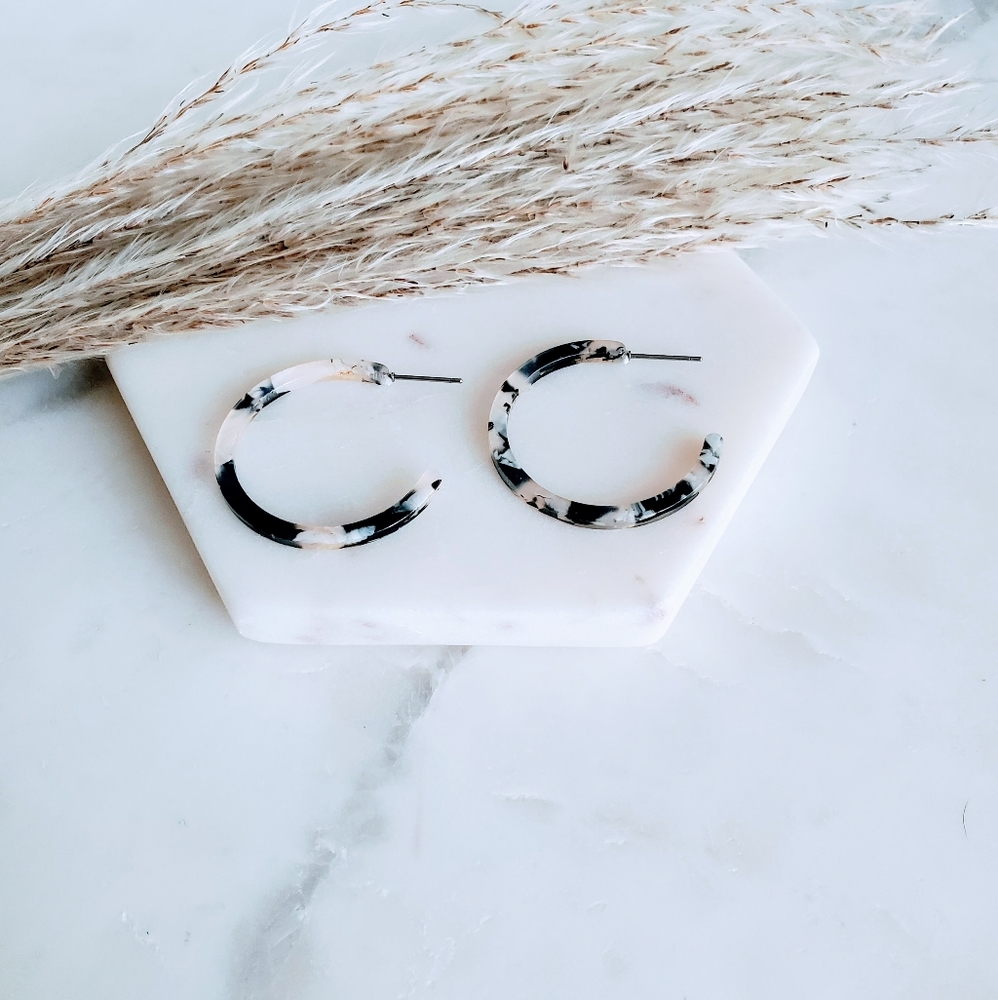 5 for $25 Tan and Black Acrylic C Hoop Earrings - Picture 2 of 5